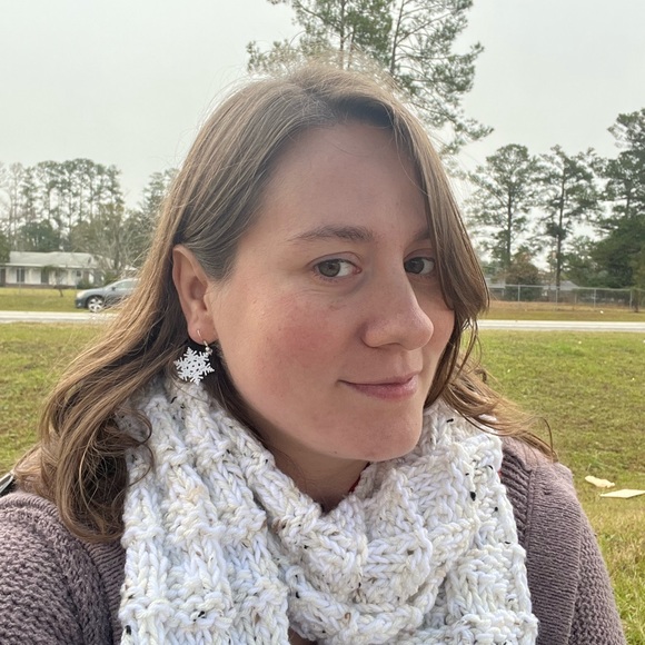 Meet your Posher, Raggedy Annie - Picture 2 of 3